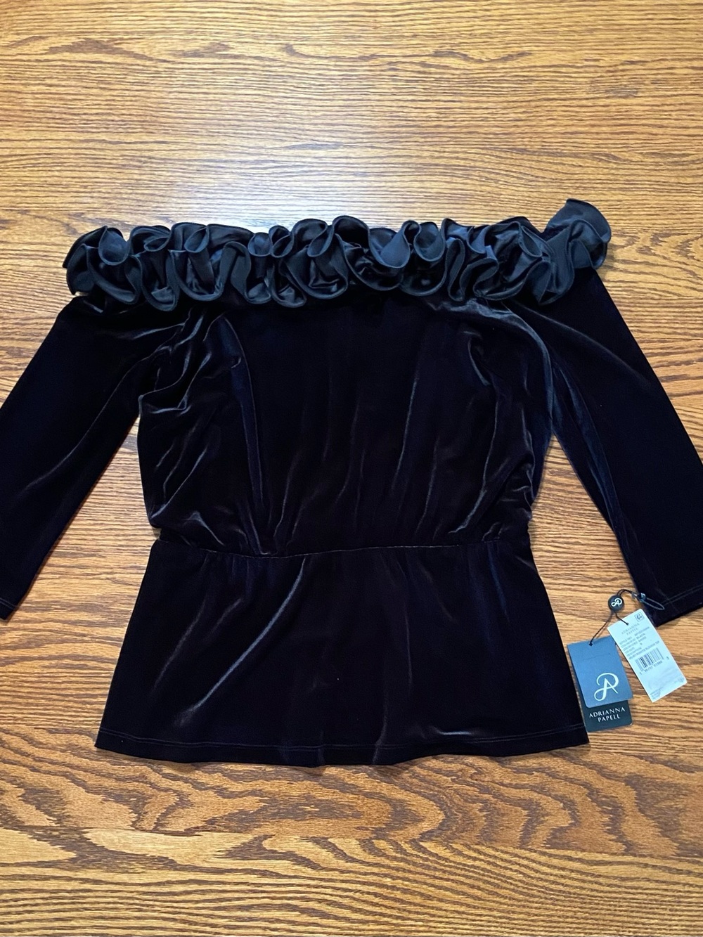 NWT Adrianna Papell Top Sz 6 Black Velvet Off-Shoulder Ruffle Collar Long Sleeve